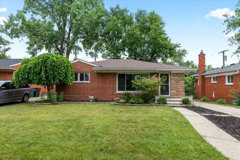 12760 Sterling, Oak Park, MI 48237