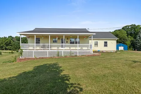 7870 Larry, Middleville, MI 49333
