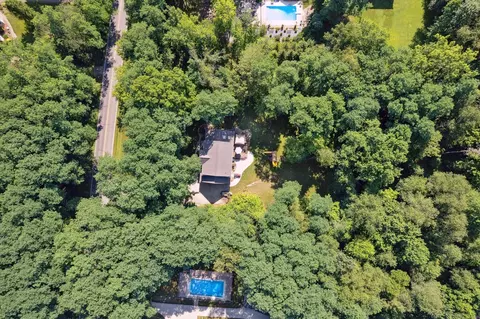 View/Area - 3685 Kibby, Jackson, MI 49201 photo 6 of 7