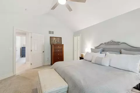 Bedroom - 3685 Kibby, Jackson, MI 49201 photo 6 of 8