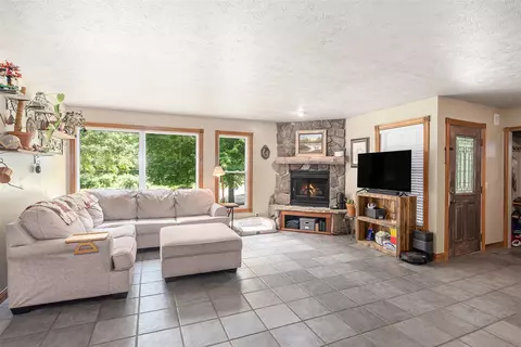 6803 Cayla, Whitehall, MI 49461 photo 5
