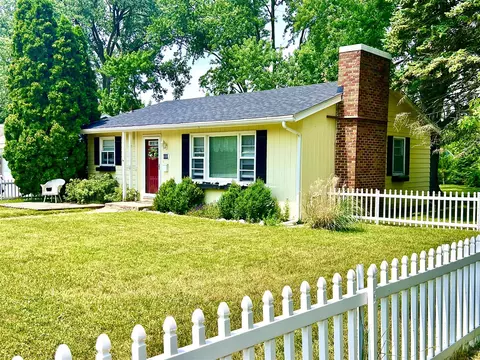 111 Butternut, Three Oaks, MI 49128