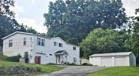 227 W Nelson, Hastings, MI 49058
