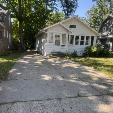 1073 Ada, Muskegon, MI 49442