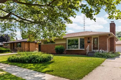 1534 Barrington, Ann Arbor, MI 48103