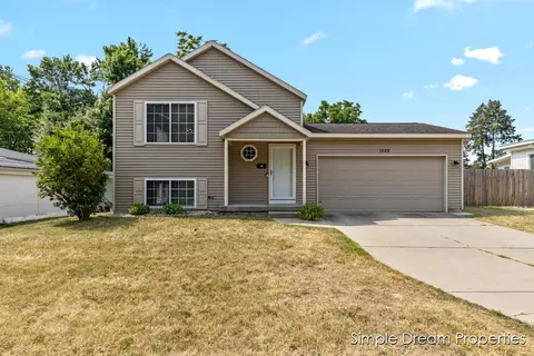1026 Coldbrook, Grand Rapids, MI 49503