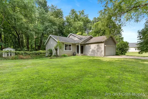 9935 Flat Rock, Middleville, MI 49333