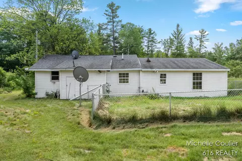 Exterior - 9583 E 5 Mile, Big Rapids, MI 49307 photo 5 of 16
