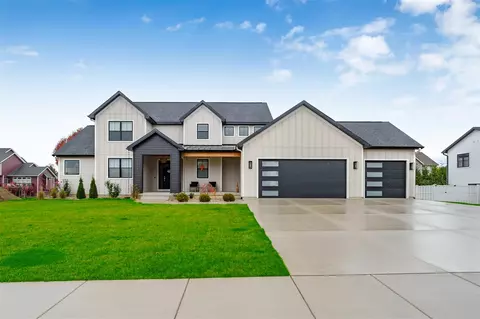 7826 Corners Cv, Kalamazoo, MI 49009