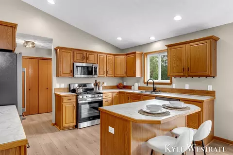 Kitchen - 1769 Cuper, Dorr, MI 49323 photo 2 of 6