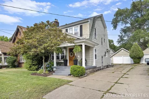 2018 Paris, Grand Rapids, MI 49507