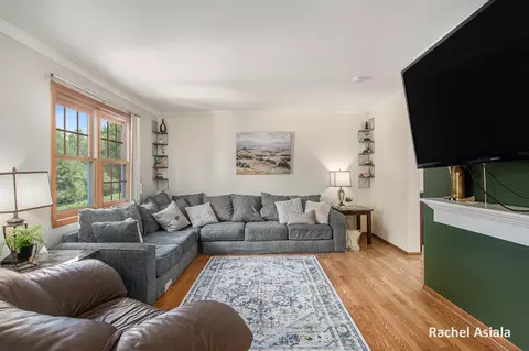 Living - 153 Colonial, Augusta, MI 49012 photo 4 of 4