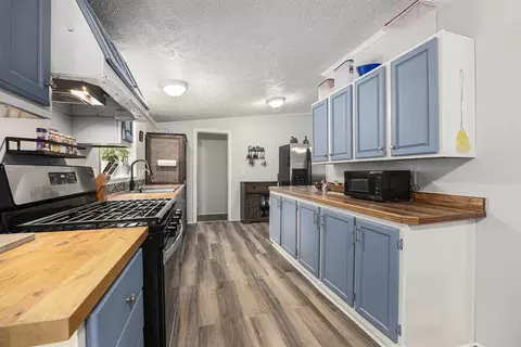 Kitchen - 797 Beaver, Bitely, MI 49309 photo 3 of 4