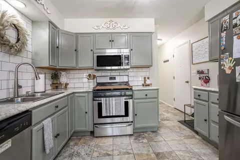Kitchen - 313 Ferguson, Marshall, MI 49068 photo 1 of 2