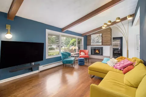 Living - 819 Thomas, Plainwell, MI 49080 photo 2 of 3