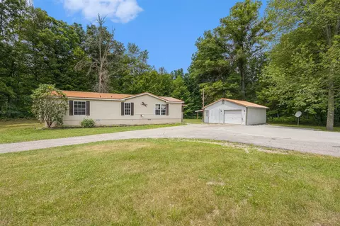 2141 S Parsons, Fremont, MI 49412