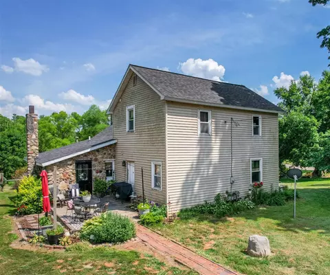 278 E Southern, Coldwater, MI 49036 photo 2