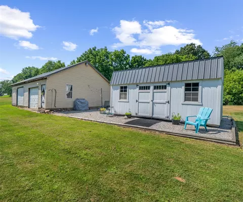 278 E Southern, Coldwater, MI 49036 photo 6