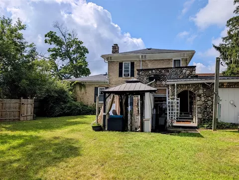 Exterior - 202 W Main, Stanton, MI 48888 photo 3 of 10