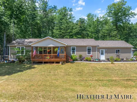 8083 Cheyenne, Howard City, MI 49329