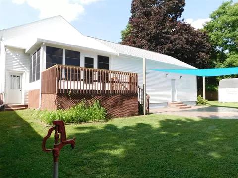 Exterior - 842 E Michigan, Marshall, MI 49068 photo 2 of 10