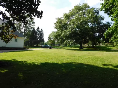 Exterior - 842 E Michigan, Marshall, MI 49068 photo 5 of 10
