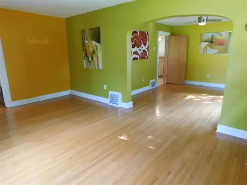 Living - 842 E Michigan, Marshall, MI 49068 photo 1 of 1