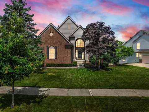 1690 Meadowside, Ann Arbor, MI 48104