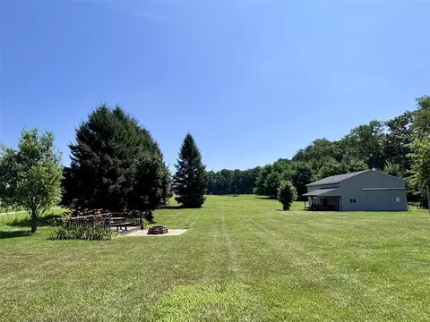 Exterior - 69361 Carls, Sturgis, MI 49091 photo 9 of 27