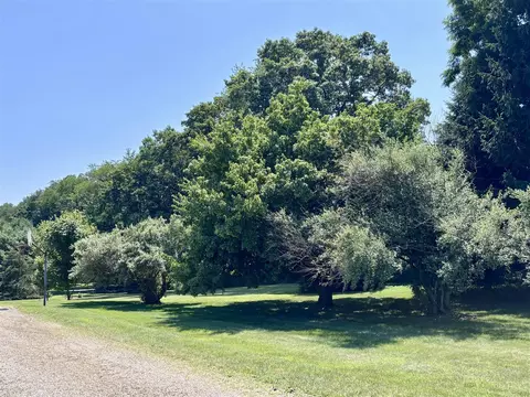 Exterior - 69361 Carls, Sturgis, MI 49091 photo 5 of 27