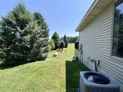 Exterior - 69361 Carls, Sturgis, MI 49091 photo 7 of 27