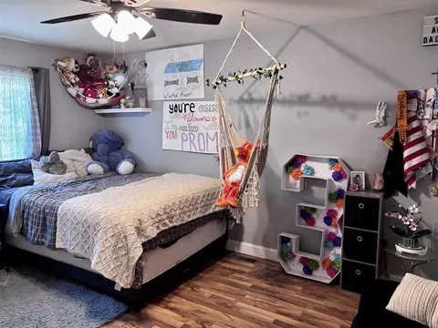 Bedroom - 69361 Carls, Sturgis, MI 49091 photo 1 of 7