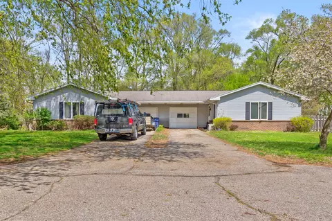 287-289 S Waverly, Holland, MI 49423