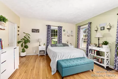 Bedroom - 401 E State, Hastings, MI 49058 photo 1 of 4