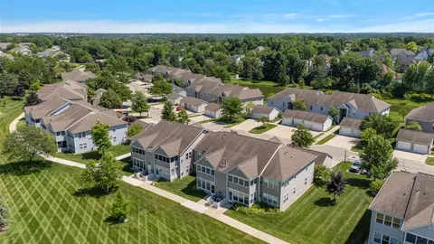 1734 Weatherstone, Ann Arbor, MI 48108