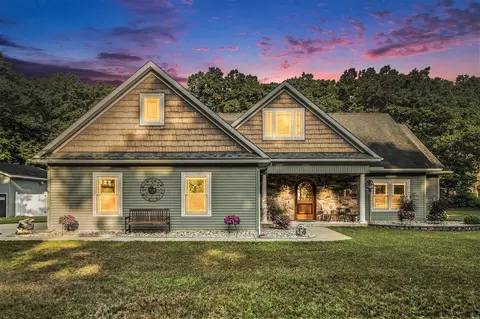 6574 Lafountaine, Plainwell, MI 49080