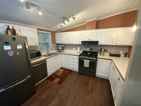 3840 Jarrow, Jackson, MI 49201 photo 3