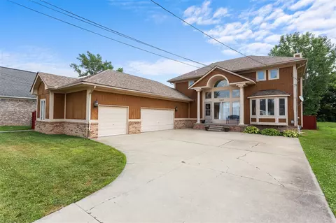 32424 Robeson, Saint Clair Shores, MI 48082