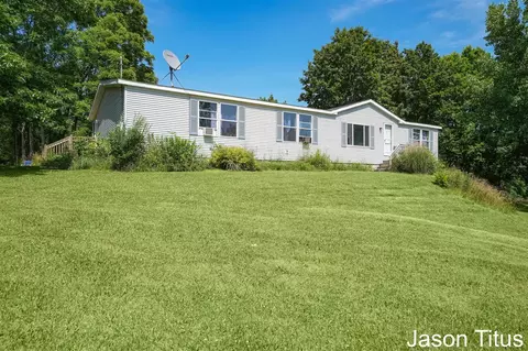 1673 Nashville, Hastings, MI 49058