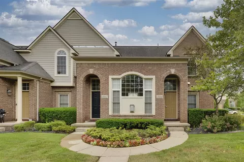 45668 S Stonewood, Canton, MI 48187