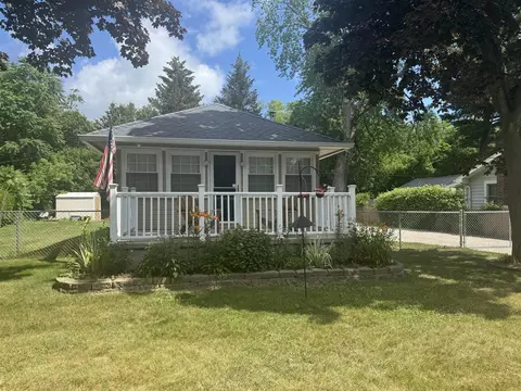 7359 Maple, Lexington, MI 48450