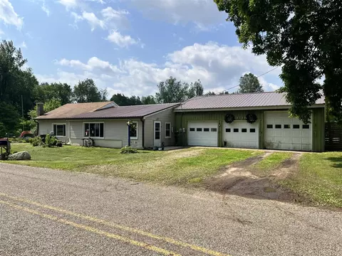 15750 N Q, Bellevue, MI 49021