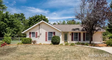 15721 Willows, Spring Lake, MI 49456