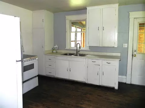Kitchen - 1111 S Main, Three Rivers, MI 49093 photo 1 of 1