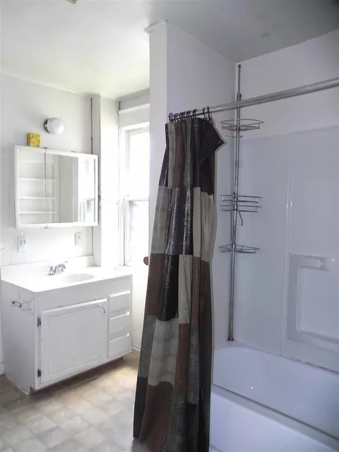 Bath - 1111 S Main, Three Rivers, MI 49093 photo 1 of 1