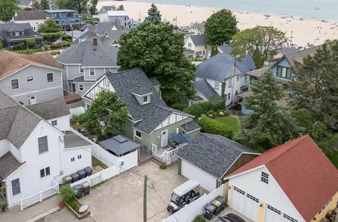 60 Walk B, South Haven, MI 49090