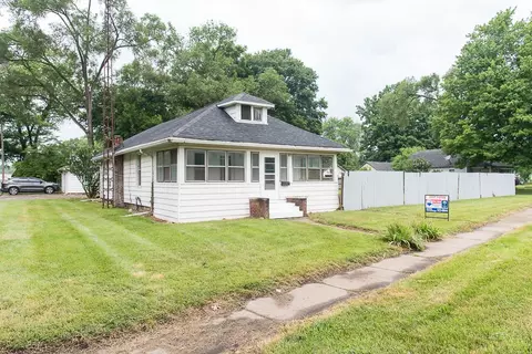 1319 S Main, Three Rivers, MI 49093