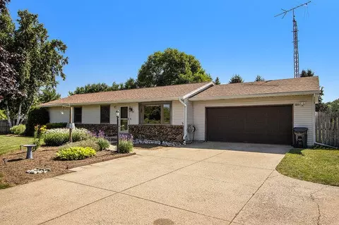 8841 S 12th, Portage, MI 49024