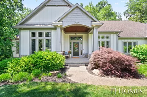 7121 Juneau, Caledonia, MI 49316