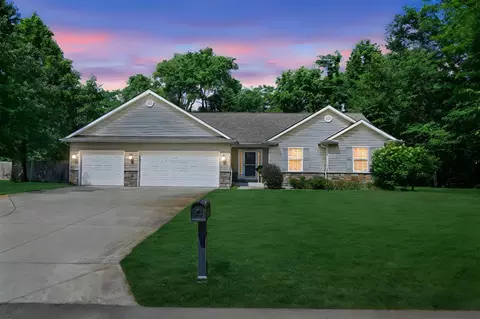 69846 Roy, Edwardsburg, MI 49112